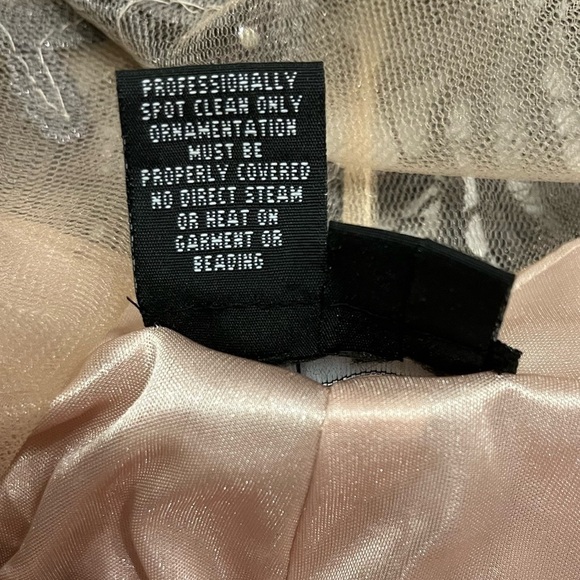 🩶Dave & Johnny Embroidered Illusion Cocktail Dress | Gunmetal Silver | Size 7/8 - Picture 9 of 16